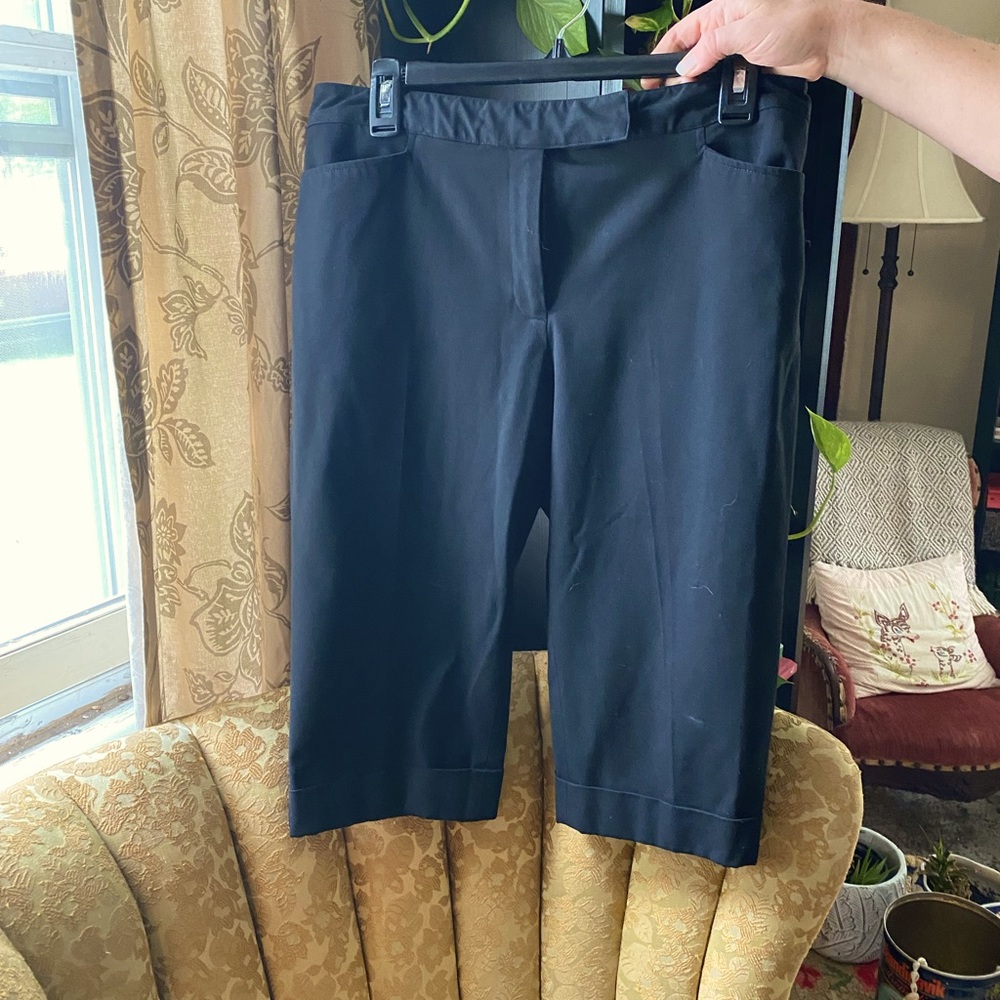 Black 9 West short capris